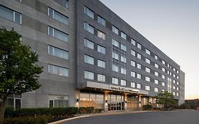 Residence Inn By Marriott Montreal Airport  3*